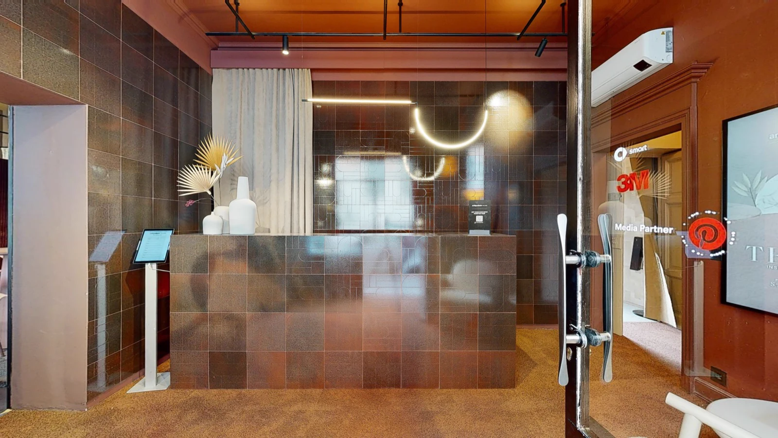 Digital showroom for architectural materials